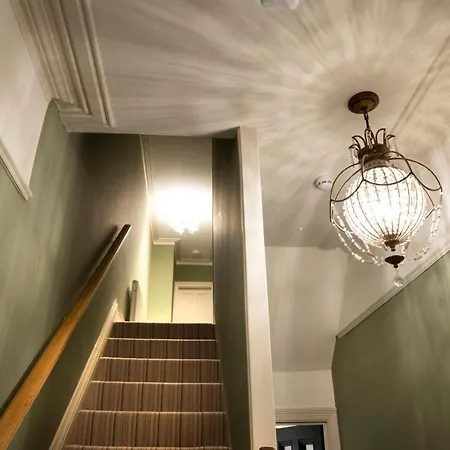 Victorian Luxury *