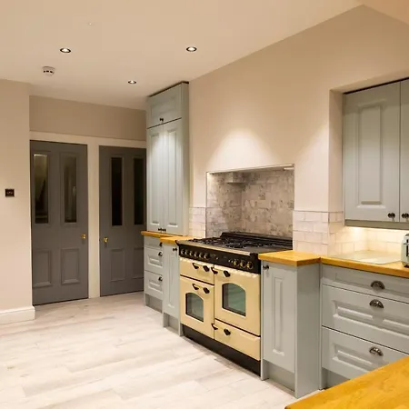 Victorian Luxury * Harrogate